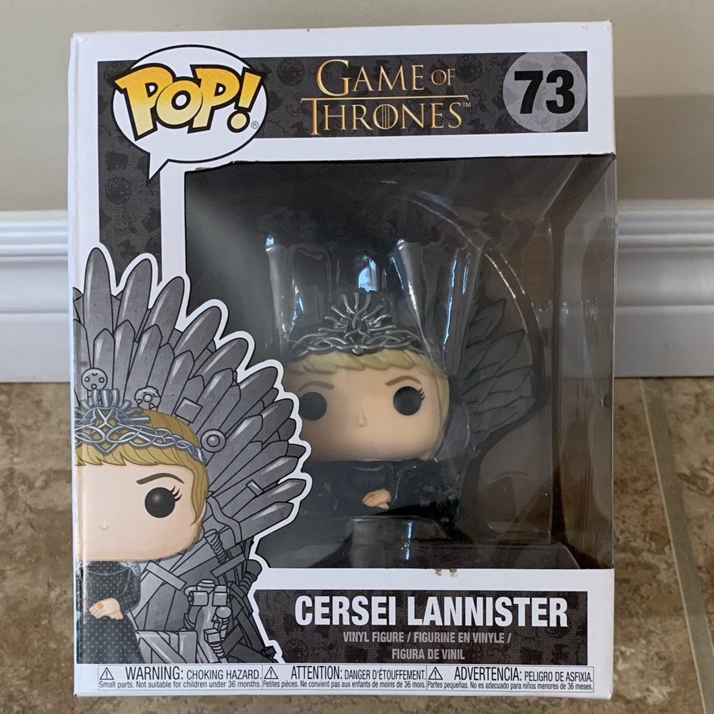 Funko Game of Thrones Cersei Lannister Figure in Black and Gold NEW 73 large box